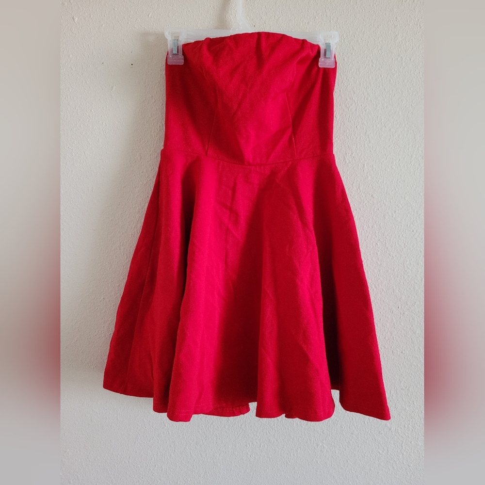 Lulus Sz Small red strapless dress